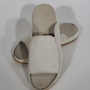 💲 Bundle 2 for $10 Lands End Slip on Sandals size 7